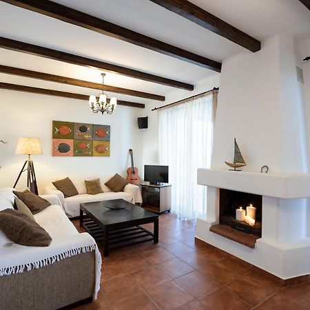 Villa Salamina Лахания Екстериор снимка