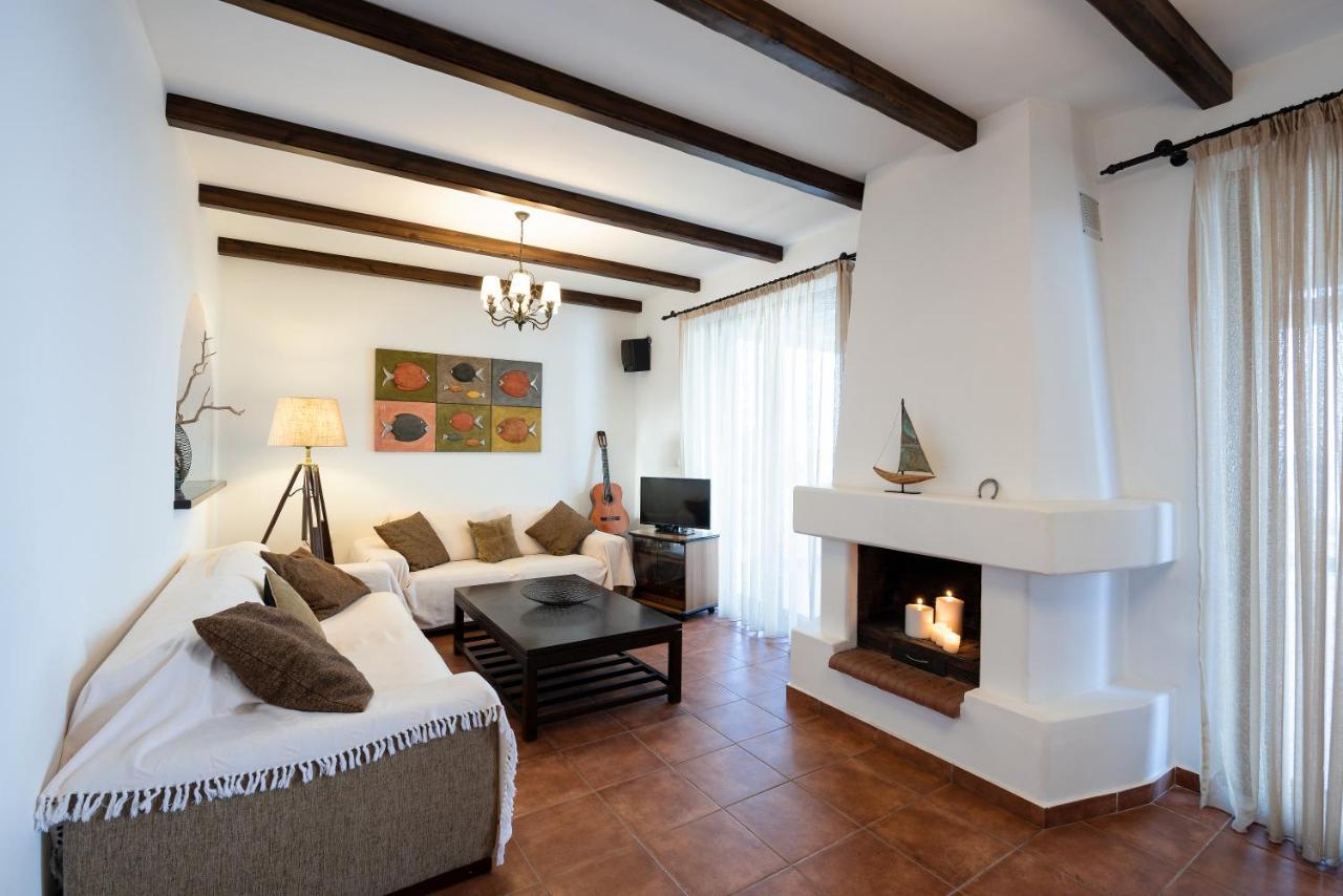 Villa Salamina Лахания Екстериор снимка